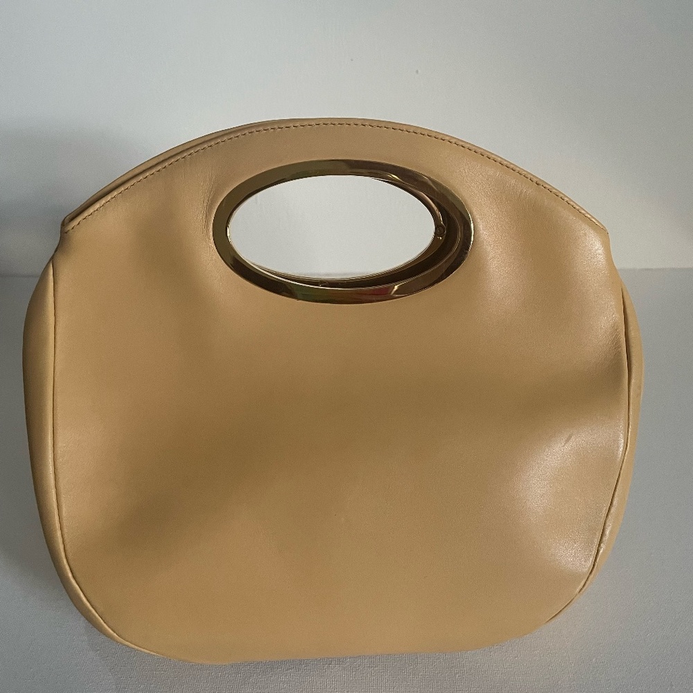 Beautiful Buttery Yellow Oscar de la Renta handbag